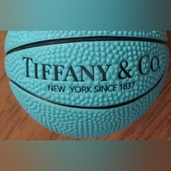 NEW! SPALDING BASKETBALL KEYCHAIN w/SIZE 9 SILVER PLATED SPORTS RING AND POSTER! - Picture 4 of 16